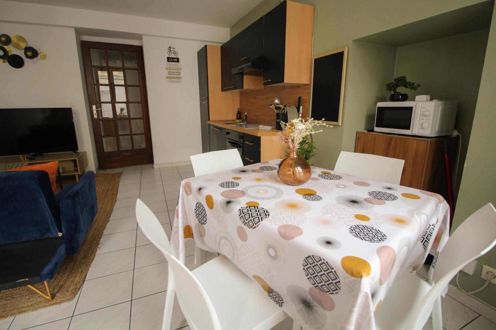 Apartment Le Petit Monlogis - Calme - Wi-fi Angoulême